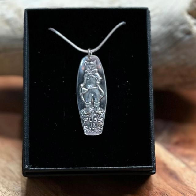 MOLLY MADE- "Puss in Boots" Cutlery Pendant Necklace