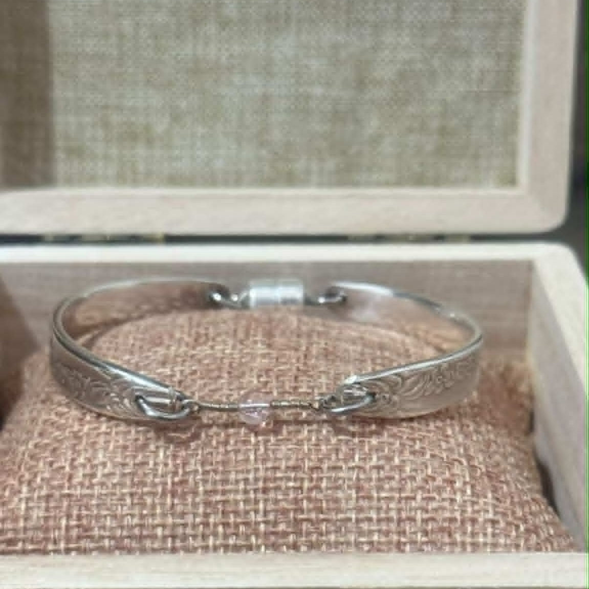 MOLLY MADE- 1960s 'Gaye' Silverware Handle Bracelet