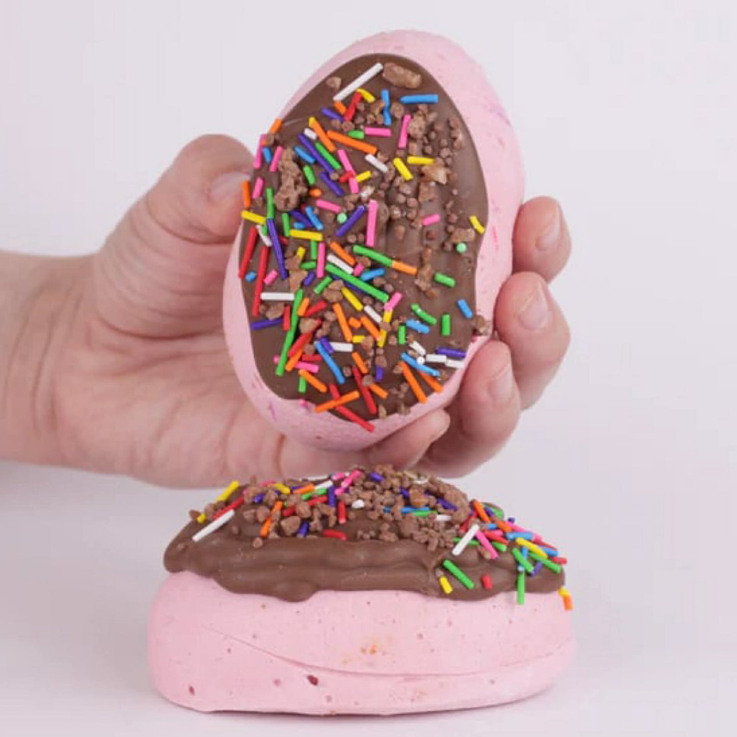 THE MARSHMALLOW COMPANY - EASTER STRAWBERRY PARTY POP MARSHMALLOW EGG