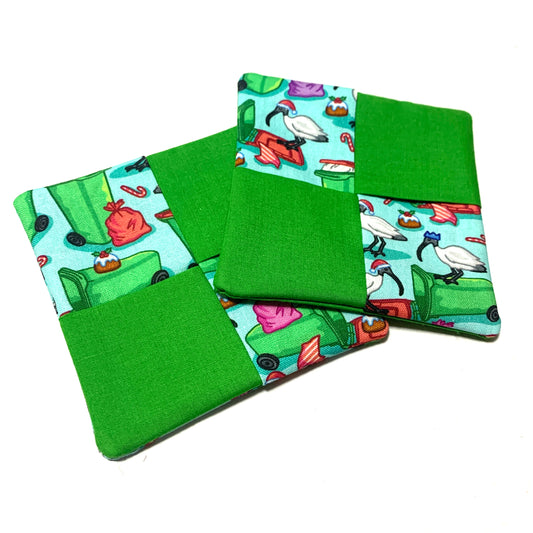 MUMMA WHOOPEE- SINGLE CHRISTMAS WINE GLASS SLIPPER/COASTERS- Christmas Bin Chickens & Green