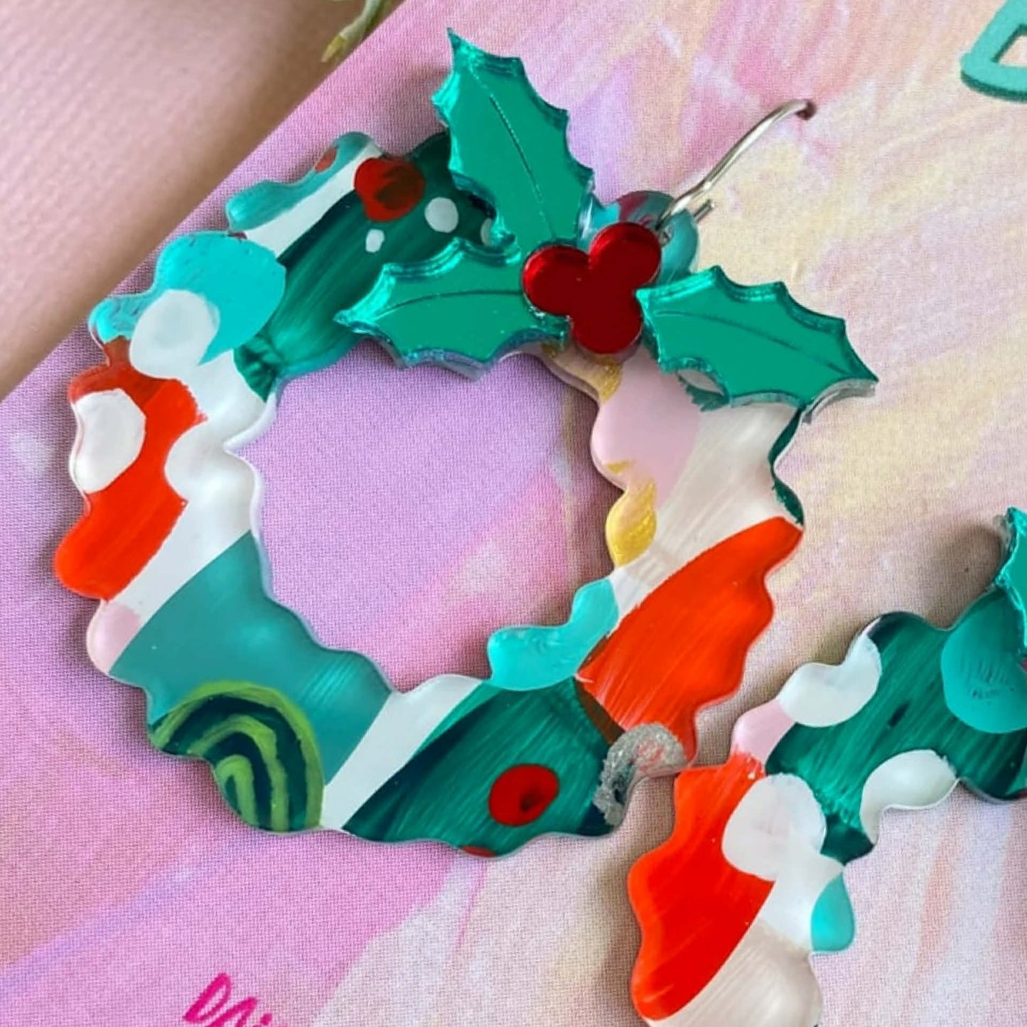 DAISY AND BUNNY - HANDPAINTED CHRISTMAS WREATHS