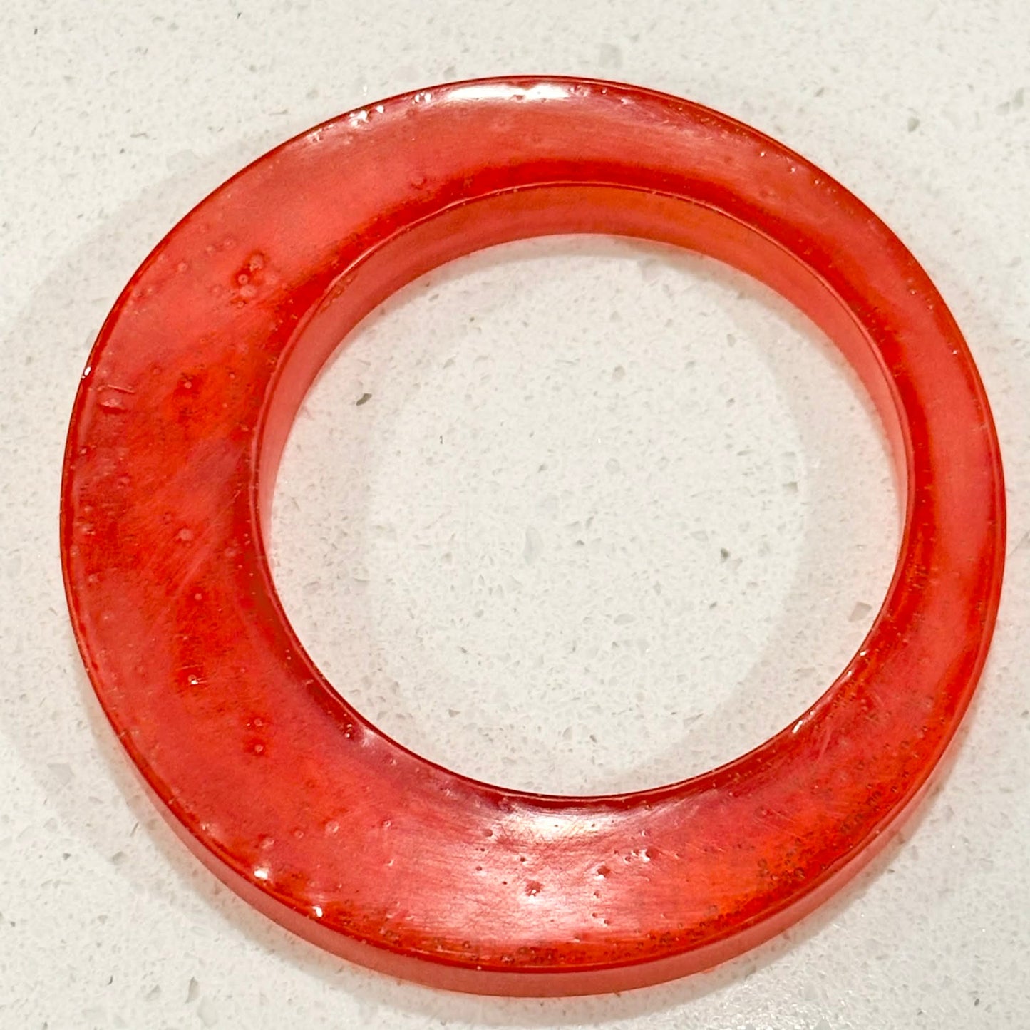 RAY BY DESIGN - Resin Bangle Red