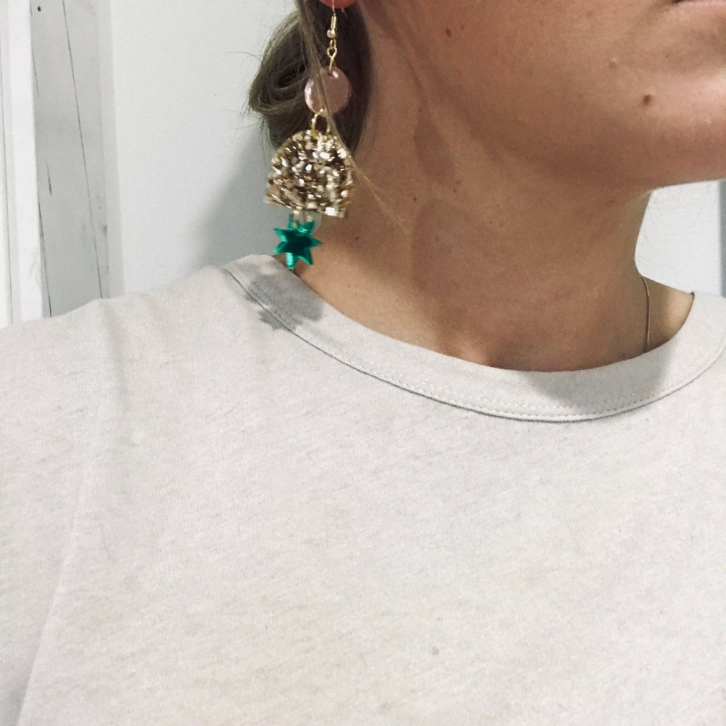 Emeldo- Alexa Earrings // rose mirror, chunky gold, green