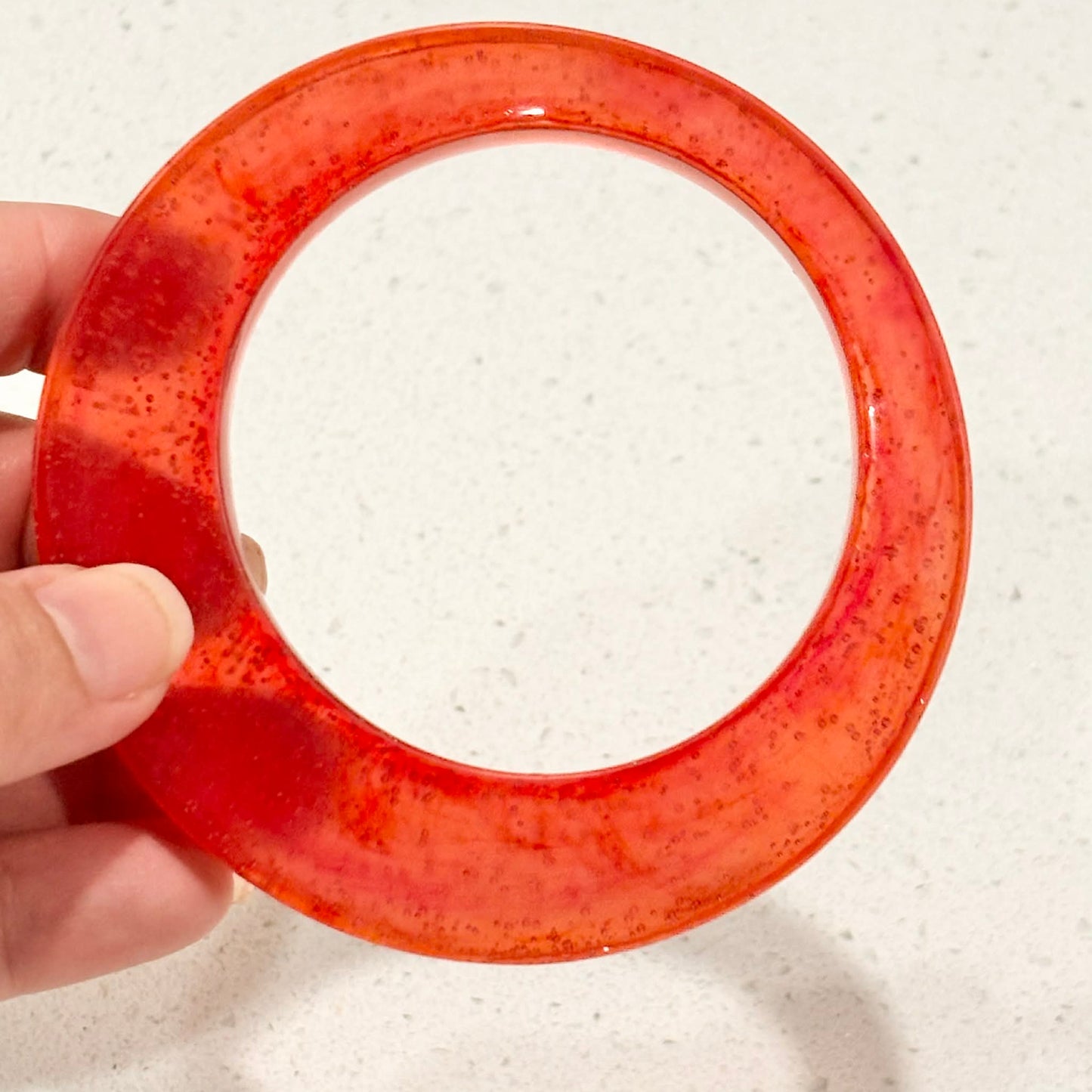 RAY BY DESIGN - Resin Bangle Red