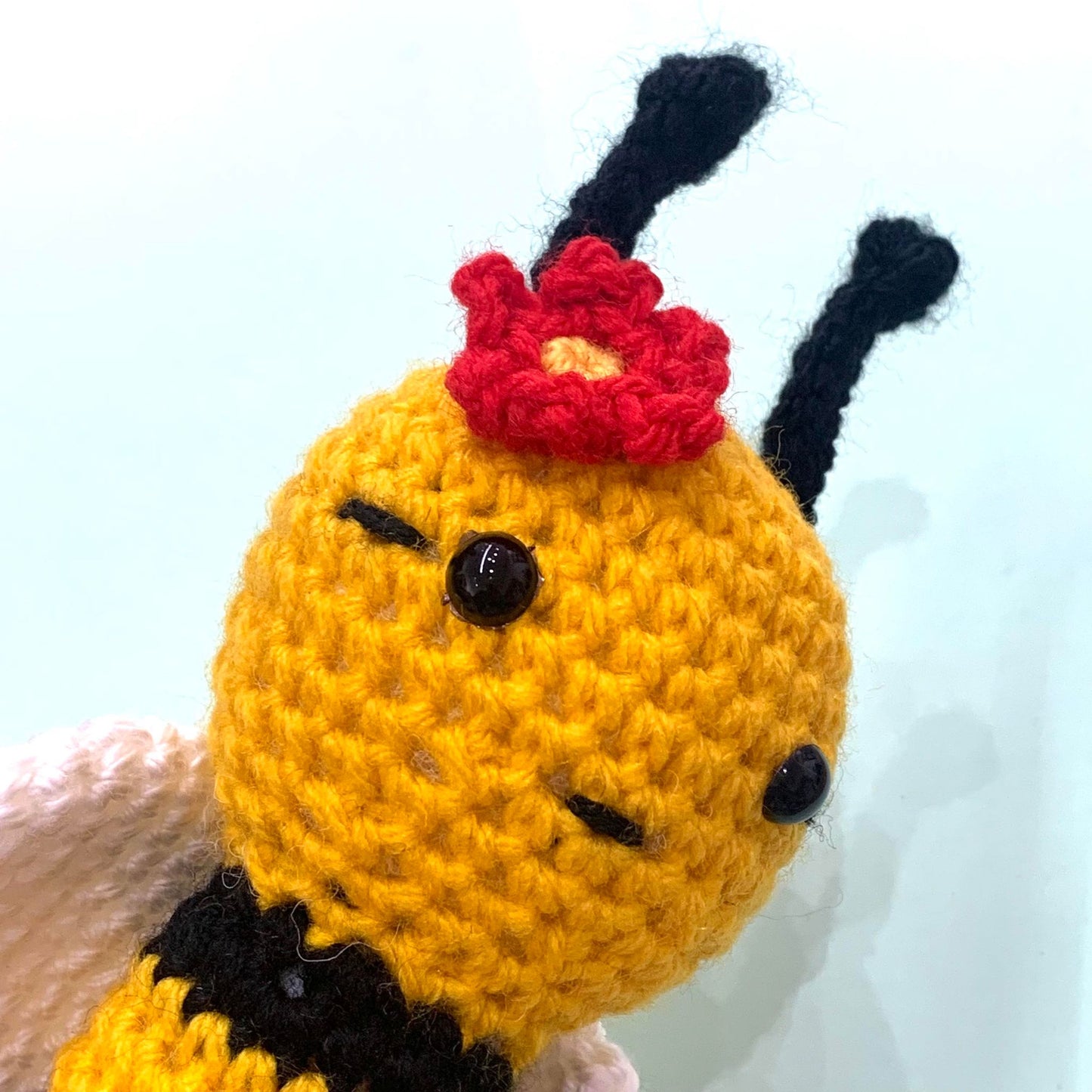 BEAKNITS - CROCHETED BUMBLE BEE- Red Flower