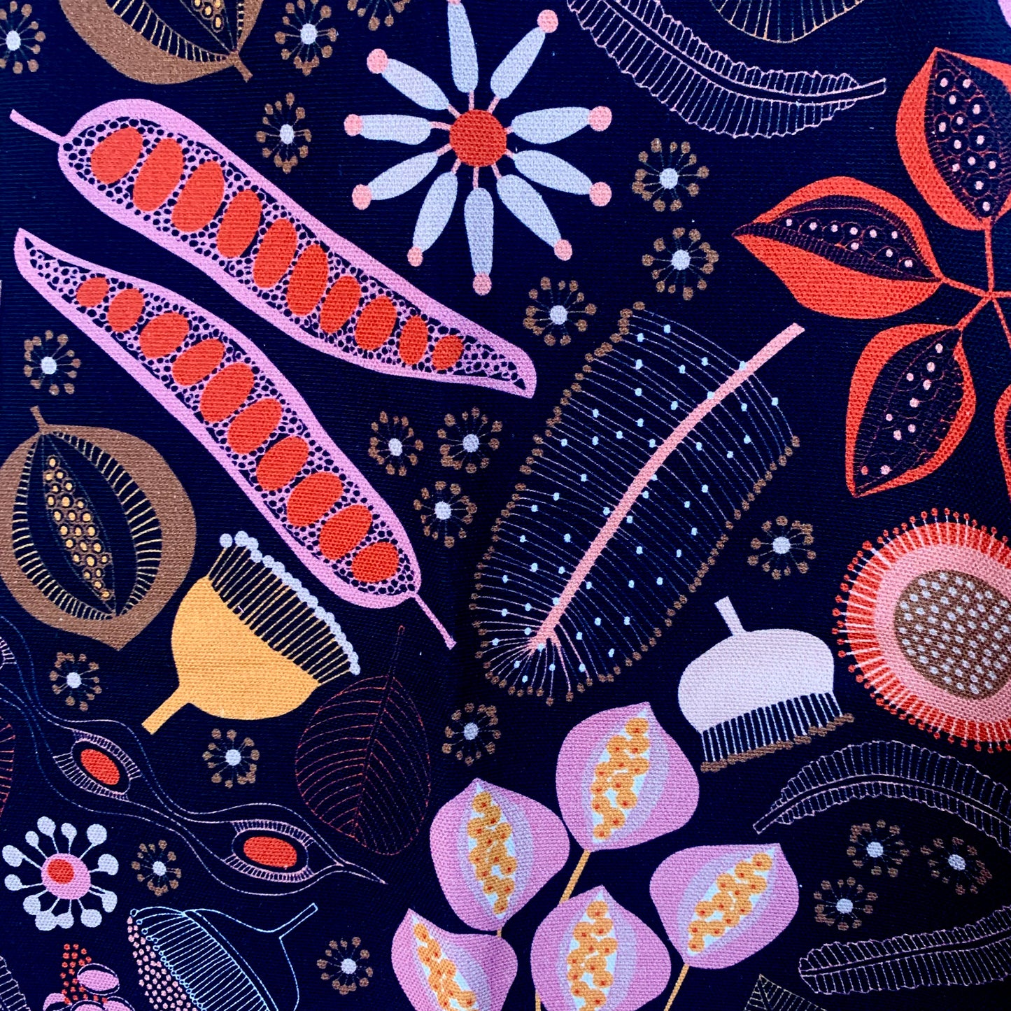 MUMMA WHOOPEE- "Bush" APRON- Jocelyn Proust Fabric