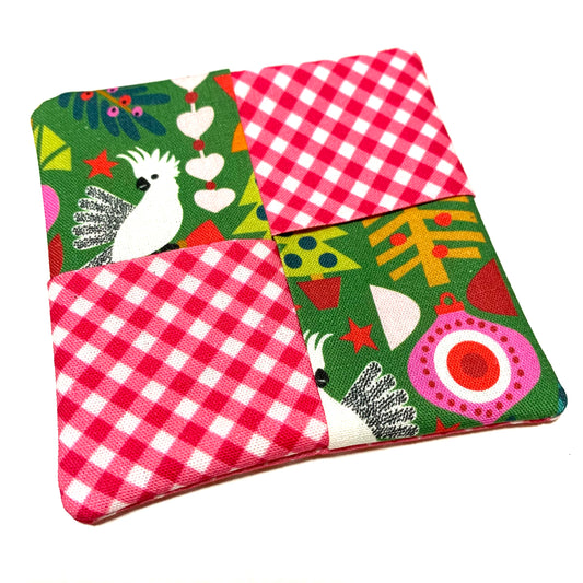 MUMMA WHOOPEE- SINGLE CHRISTMAS WINE GLASS SLIPPER/COASTERS- Green Australiana & Gingham