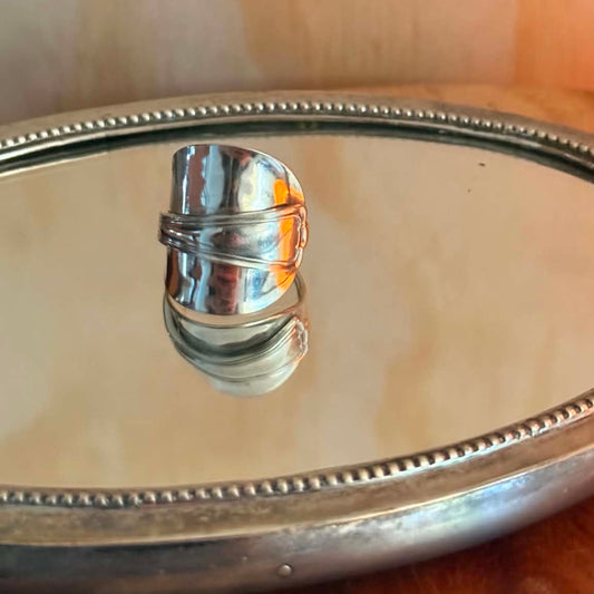 MOLLY MADE - Vintage Saddle Spoon Ring
