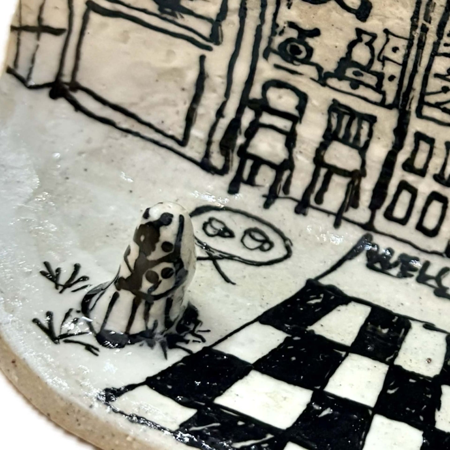 BELOVED POTTERY - Village - Antiques Shop Jewelry Holder