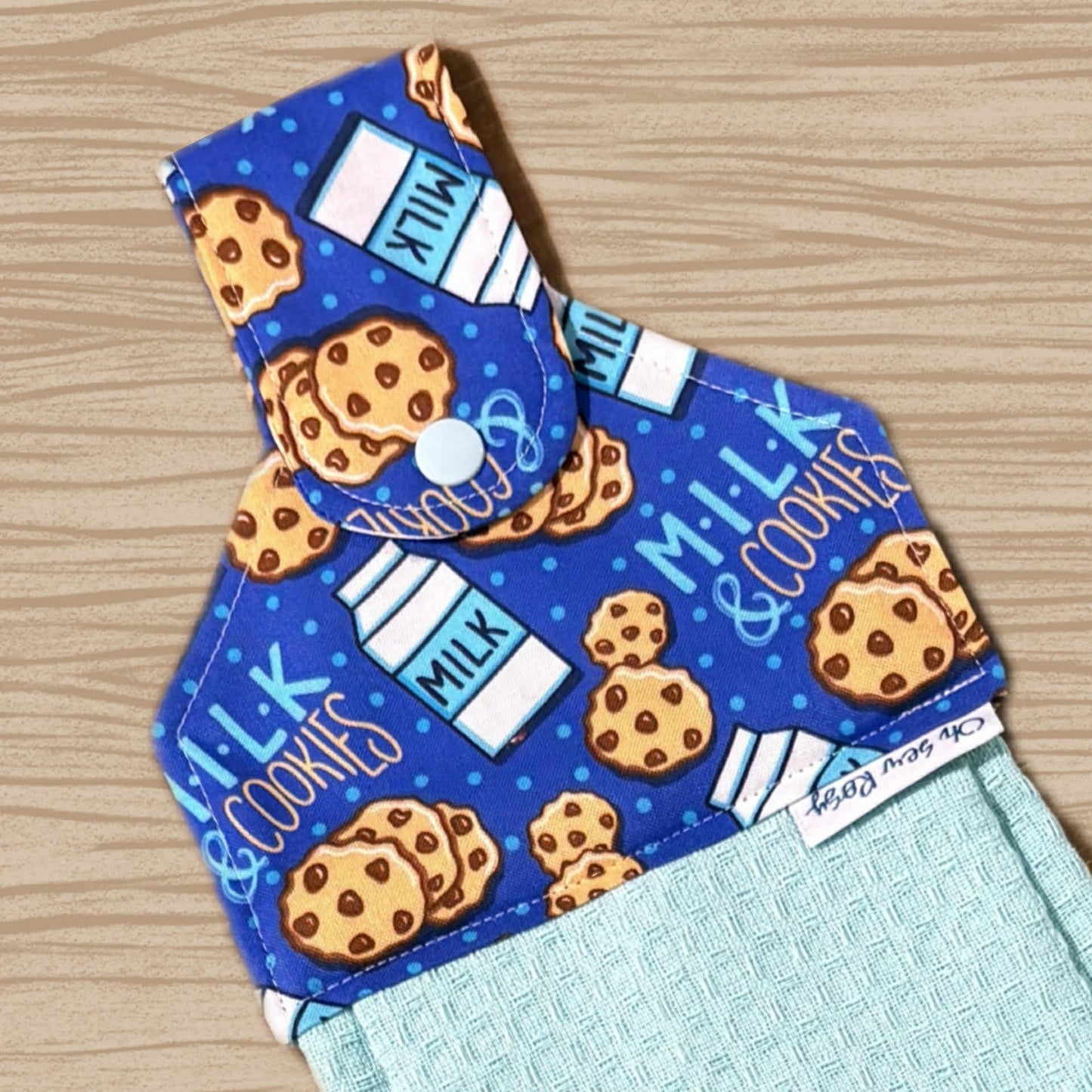 OH SEW ROSY: Hanging Towels - Milk and Cookies (Laura Wayne print)