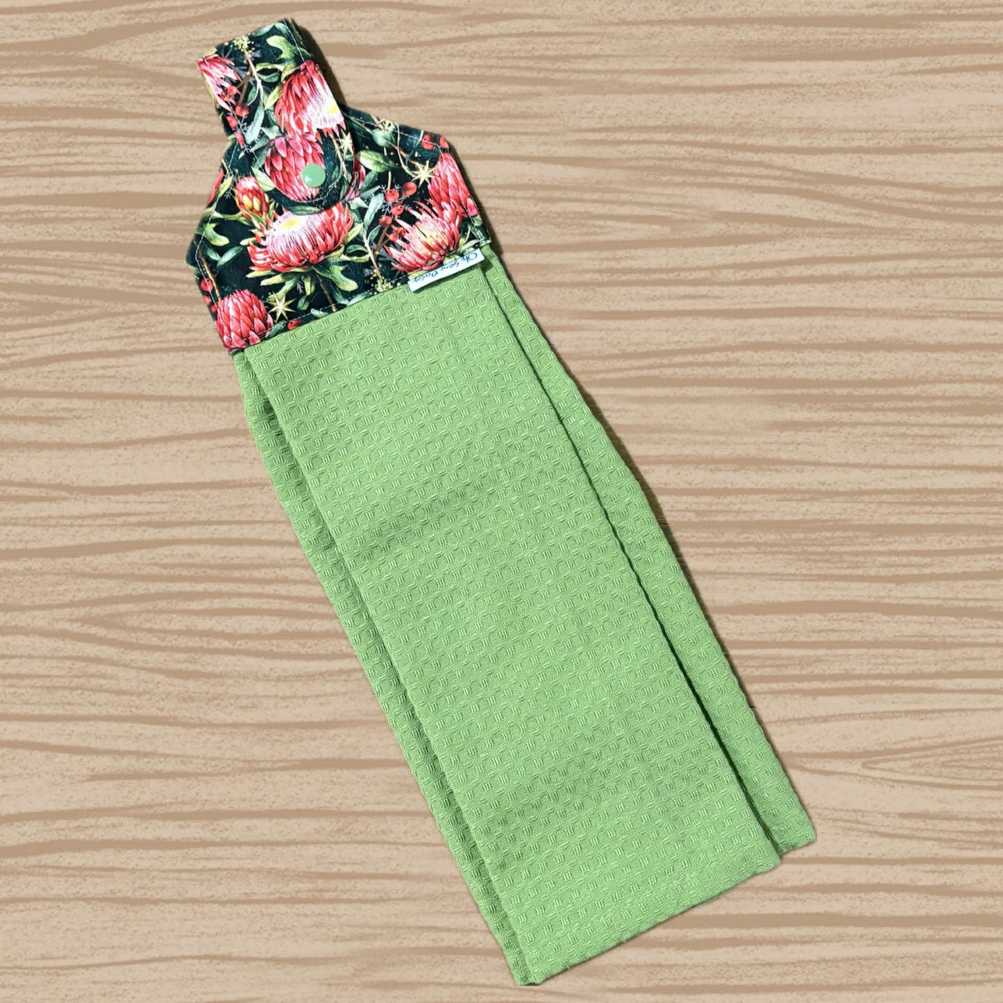 OH SEW ROSY: Hanging Towels - Christmas Floral