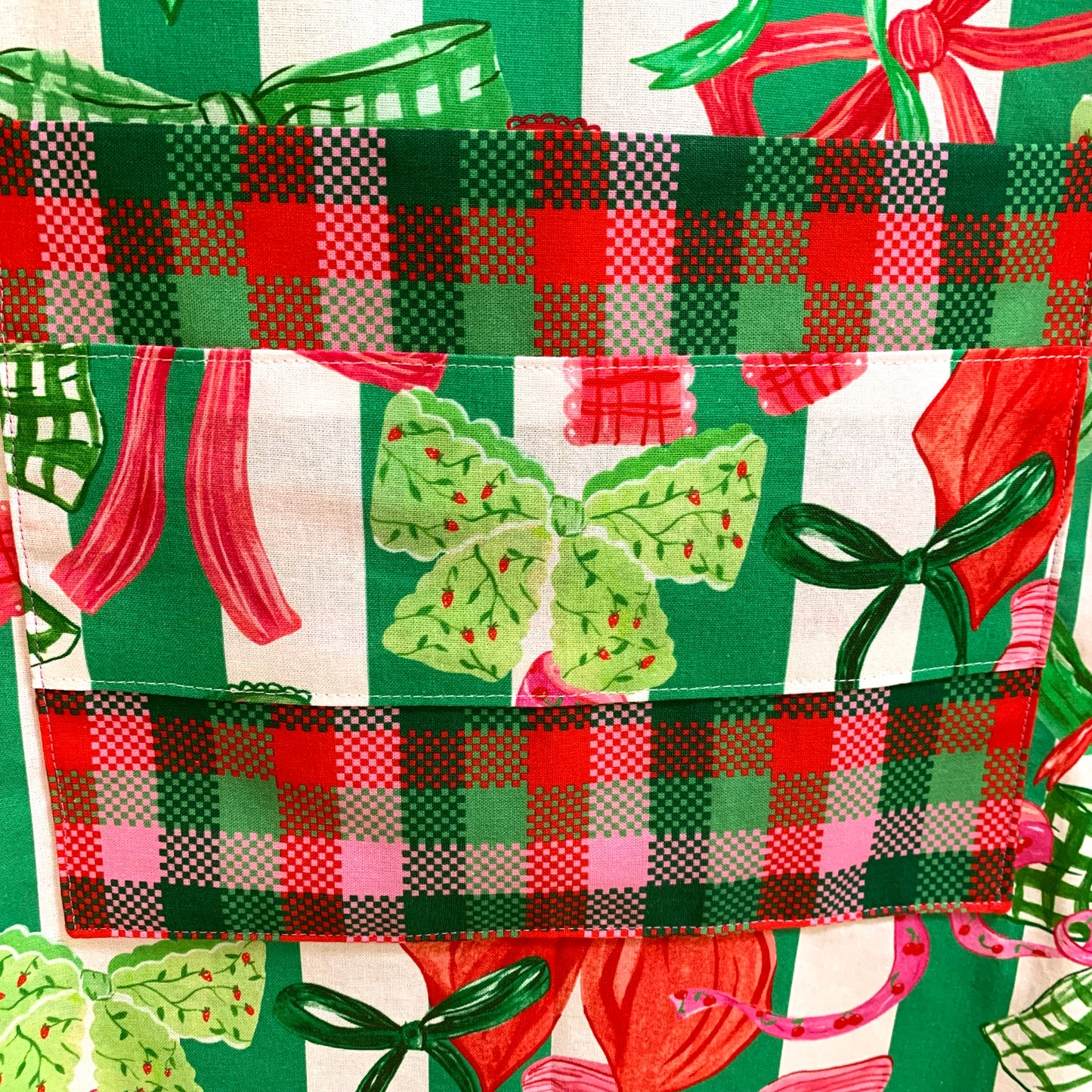 MUMMA WHOOPEE - "Ribbons & Bows" Christmas Apron