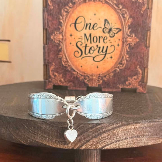 MOLLY MADE- Vintage Handle Bracelet