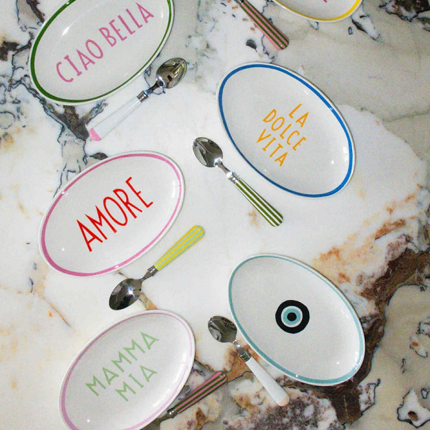In The Roundhouse - "Mamma Mia" Oval Tray Small