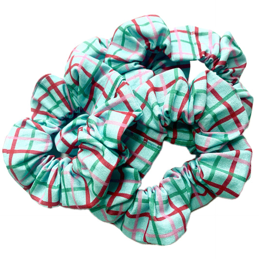 MUMMA WHOOPEE - Regular “Tartan Treat” CHRISTMAS SCRUNCHIES