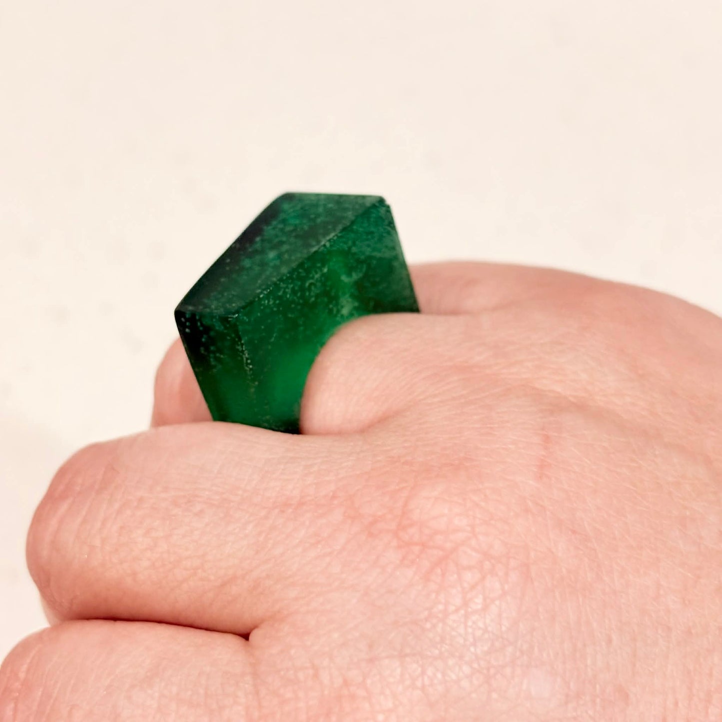 RAY BY DESIGN - Resin Ring Green