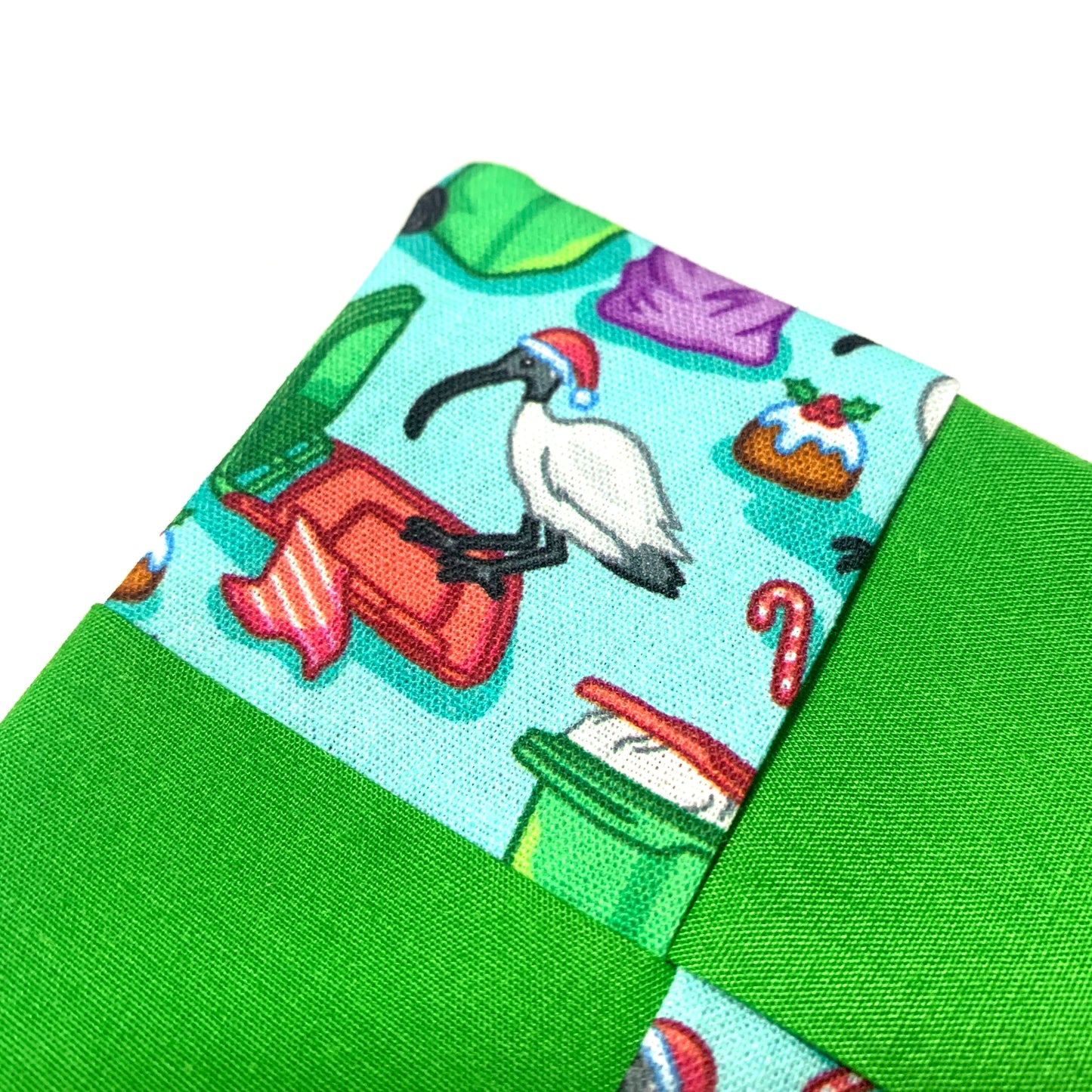 MUMMA WHOOPEE- SINGLE CHRISTMAS WINE GLASS SLIPPER/COASTERS- Christmas Bin Chickens & Green