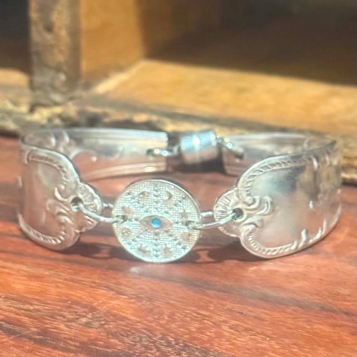 MOLLY MADE- Vintage 'Diane' Handle Bracelet