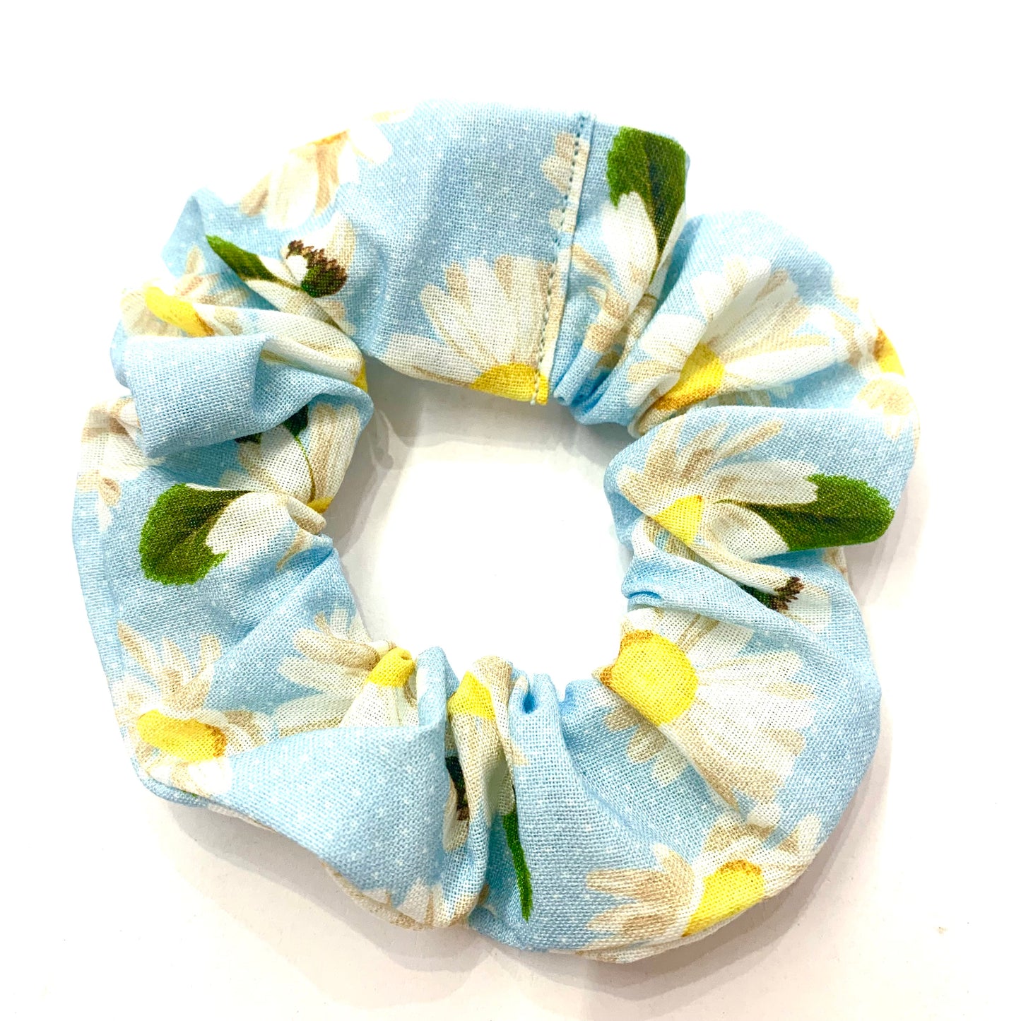 MUMMA WHOOPEE - "Sky Blue Daisies"- REGULAR SCRUNCHIES