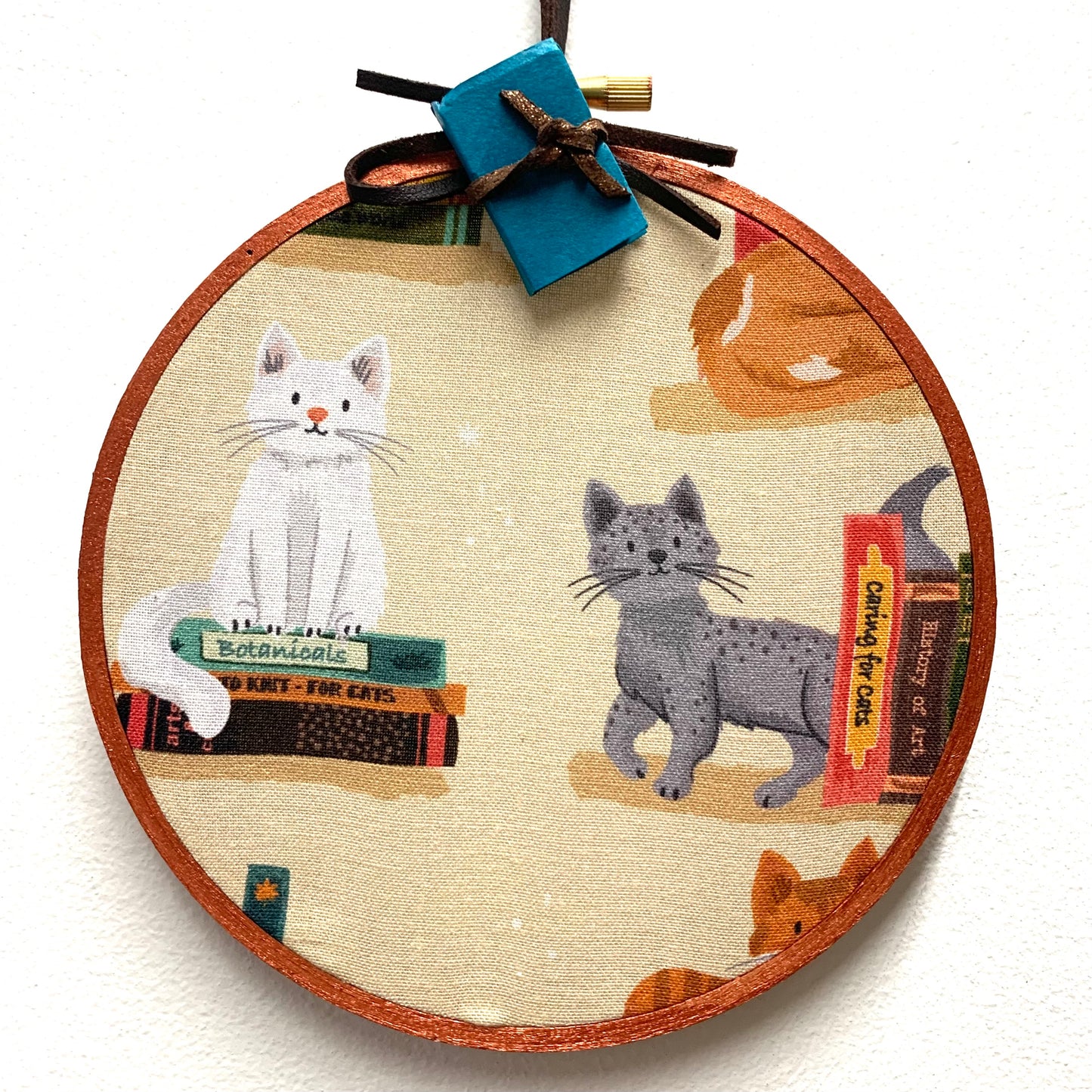 MAKIN WHOOPEE- "Literary Kitties"- Large Embroidery Hoop Decoration