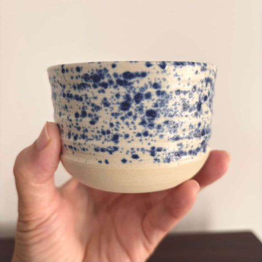 POTTERESS BY ALICIA - Wobbly Cup White Clay Blue Speckled #2