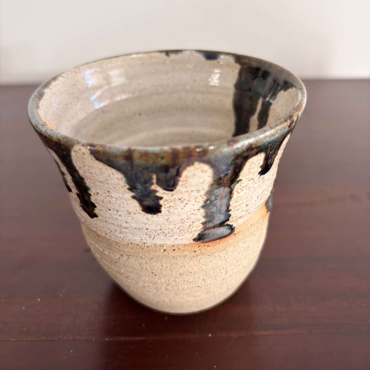 POTTERESS BY ALICIA - Mug - Brown clay, white glaze, dark blue/brown drips #2