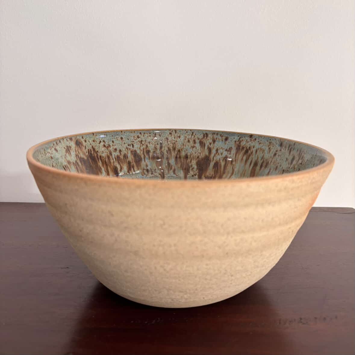POTTERESS BY ALICIA - Large Salad/Pasta Bowl - Brown clay, blue and brown flecks