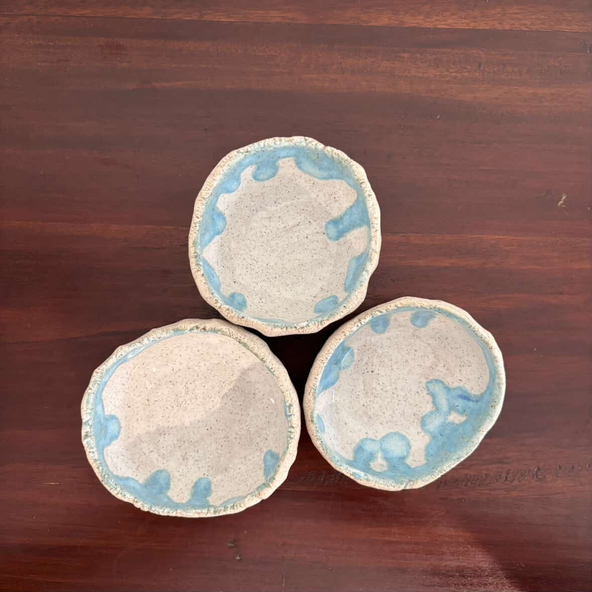 POTTERESS BY ALICIA - Small Bowl Sets- Grey Clay, Light Blue Rim