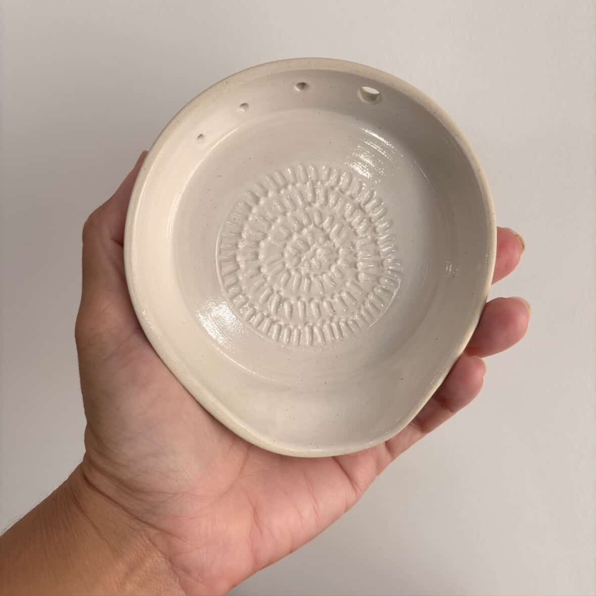 POTTERESS BY ALICIA - Spoon Rest - Ginger/Garlic Grater #2