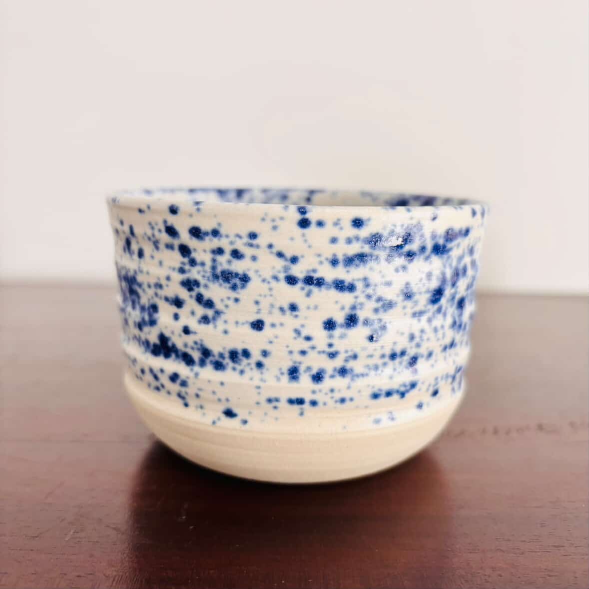 POTTERESS BY ALICIA - Wobbly Cup White Clay Blue Speckled #2