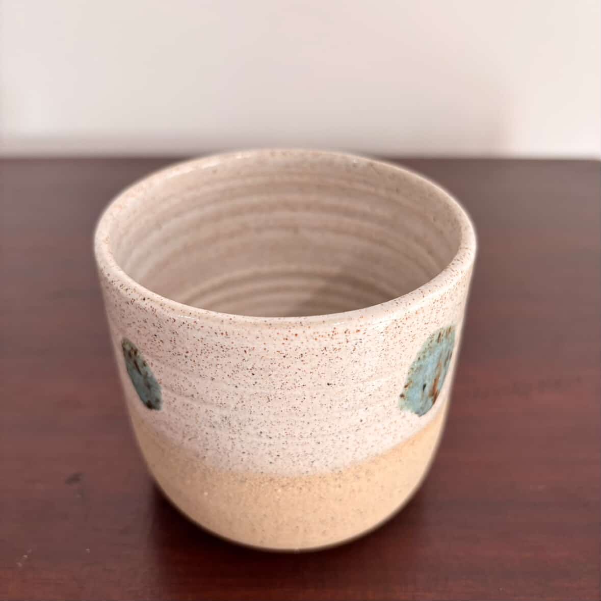 POTTERESS BY ALICIA - Mug - Brown clay, white glaze, light blue/brown painting #2