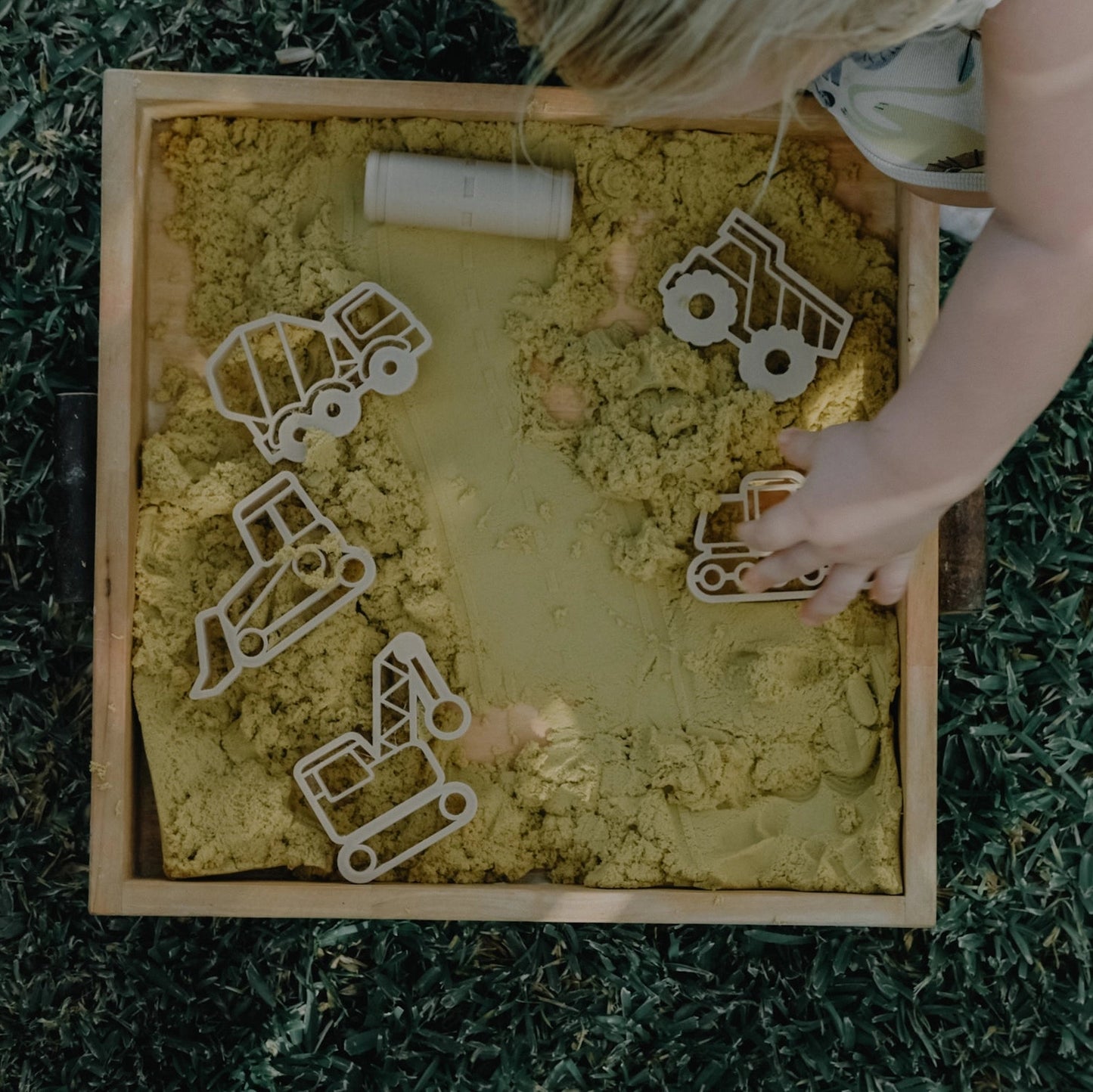 KINFOLK PANTRY- Construction Cutter Set - Eco Playdough/Cookie Tools