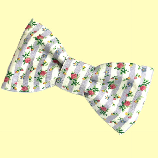 BEAUS AND BANDITS - DOGGY BOW TIE - FLOWERS - MEDIUM