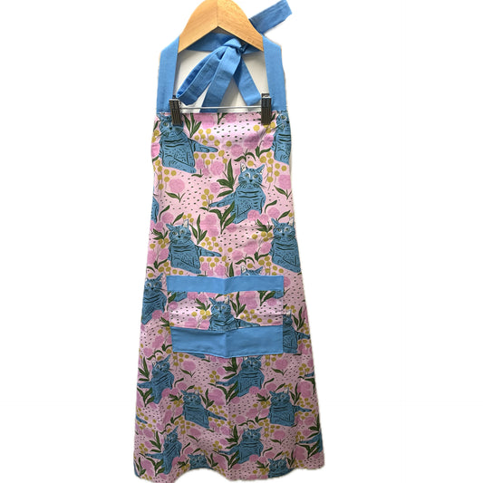MUMMA WHOOPEE- "Backyard Cat" APRON