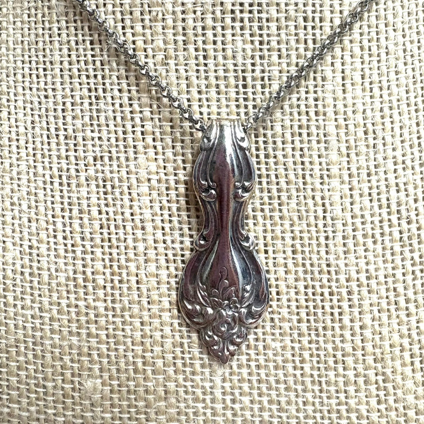 MOLLY MADE- Beautiful Simple Silverware Pendant Necklace