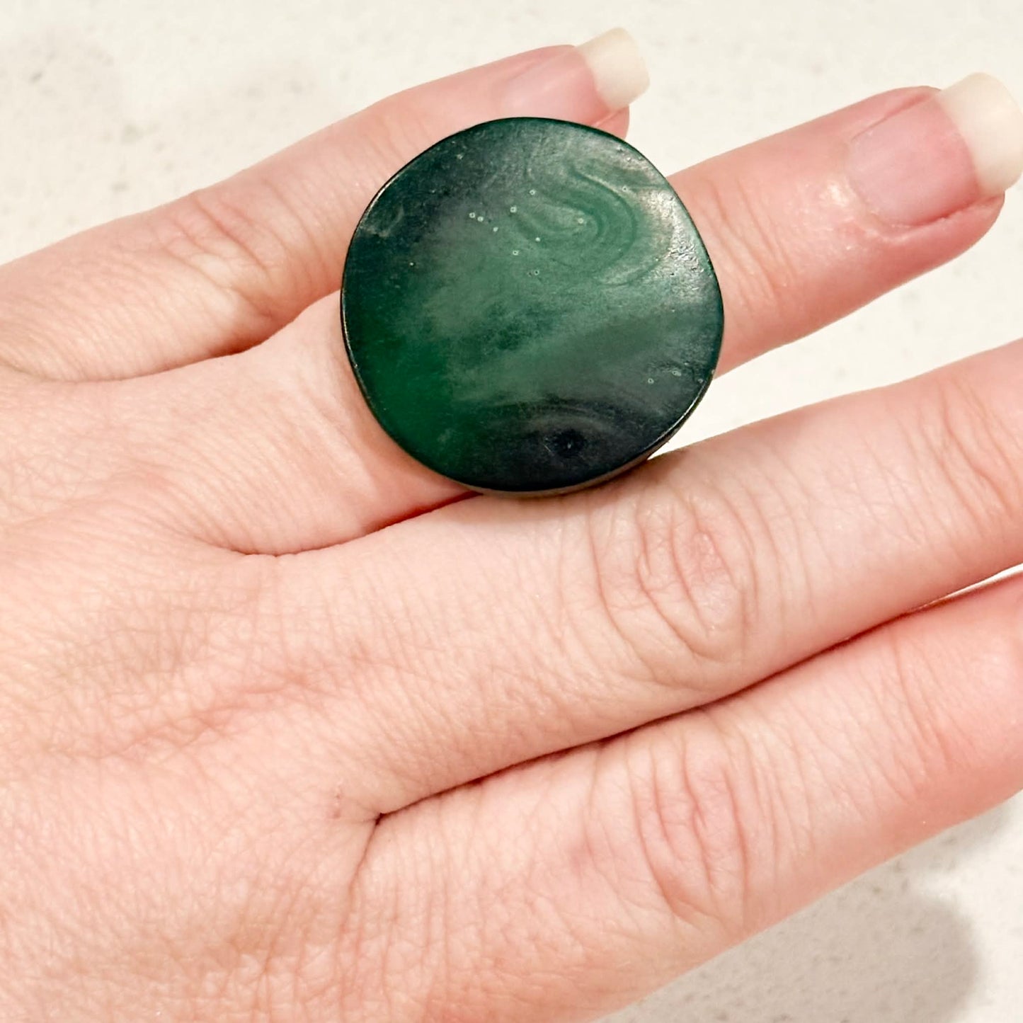 RAY BY DESIGN - Resin Ring Green Flat Round