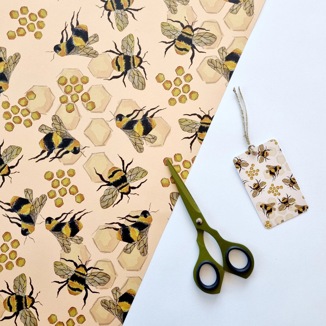 BOSA ART CO - "HONEYBEE"- Wrapping Paper