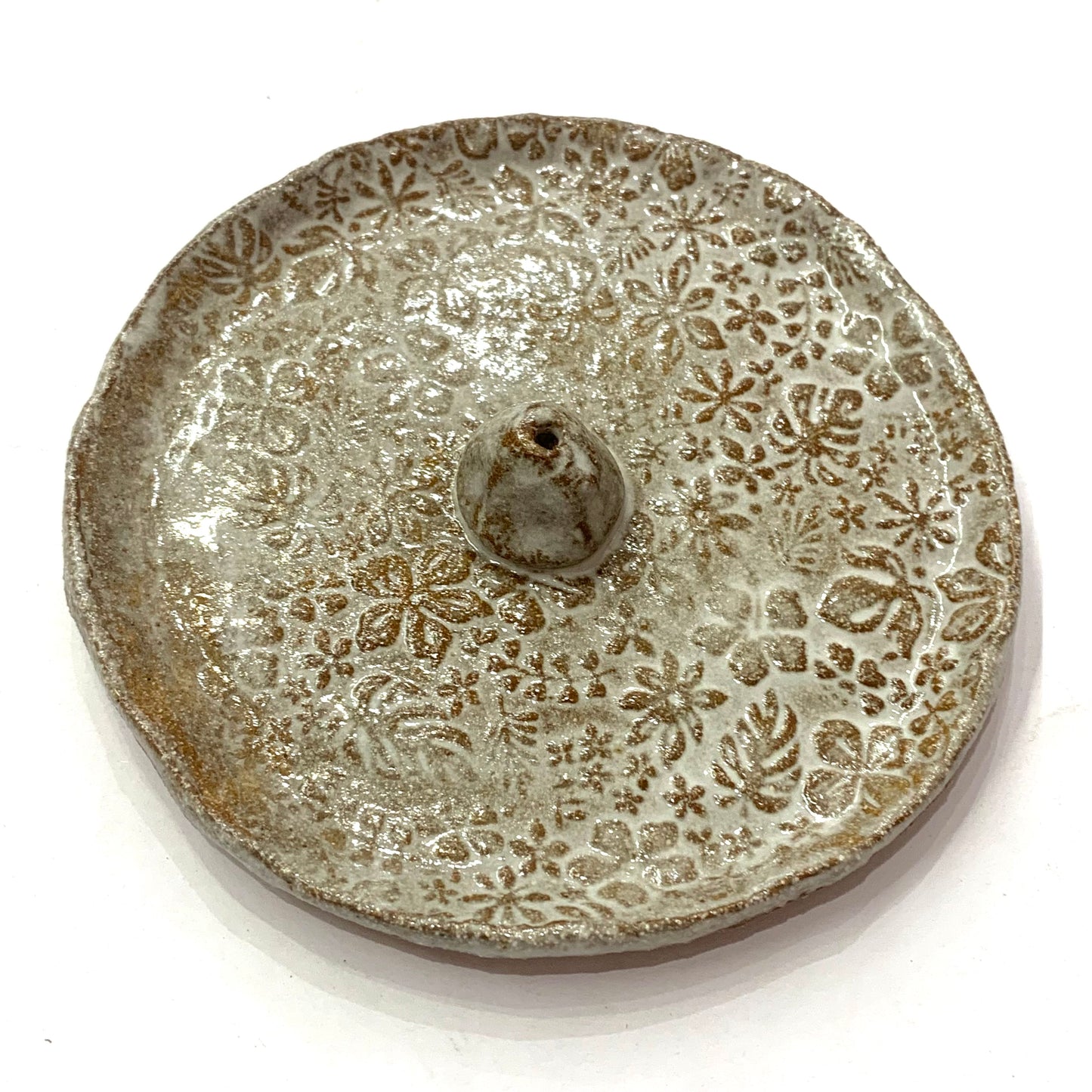 EARTH BY HAND- Hand Built Clay Incense Holders - Botanical Embossed White