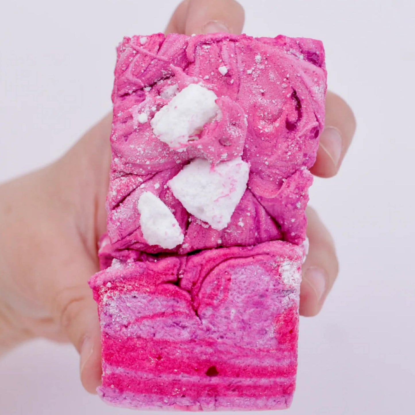 THE MARSHMALLOW COMPANY -Christmas Berry Pavlova Marshmallow - 3 Piece