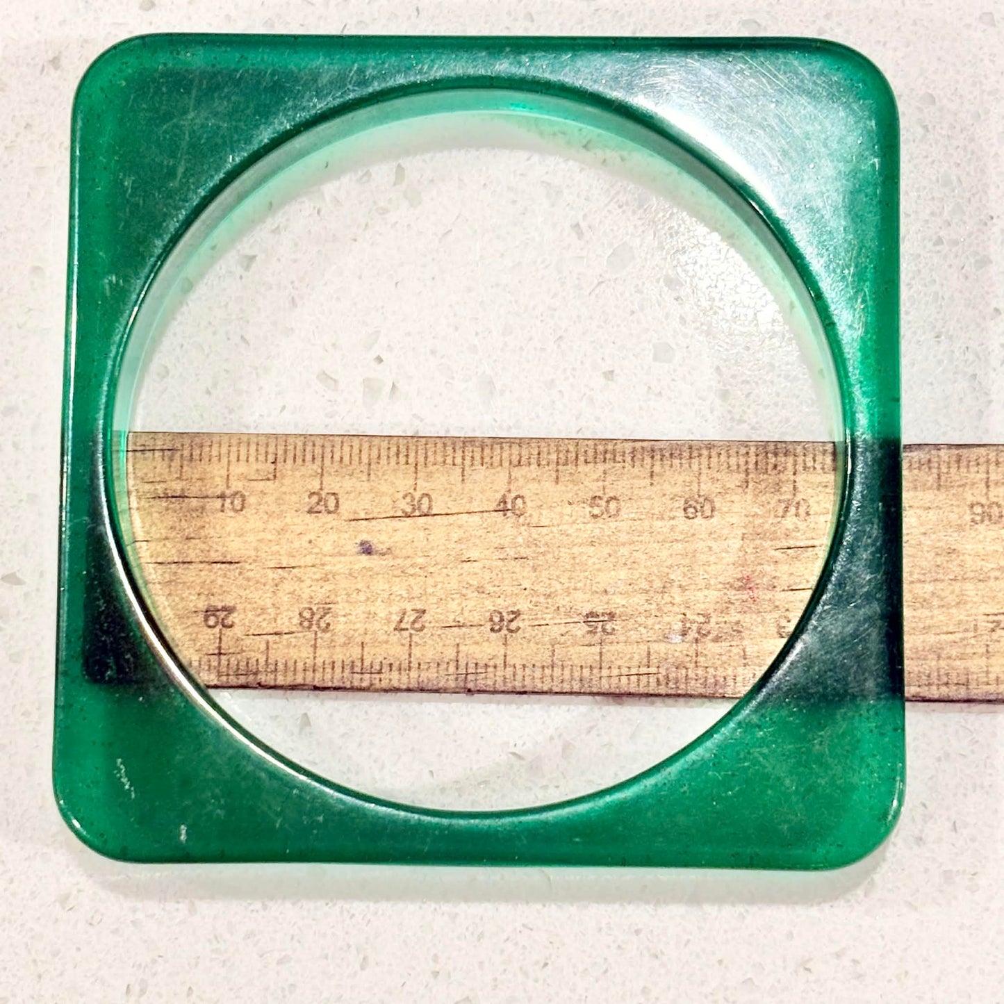 RAY BY DESIGN - Resin Bangle Green Square