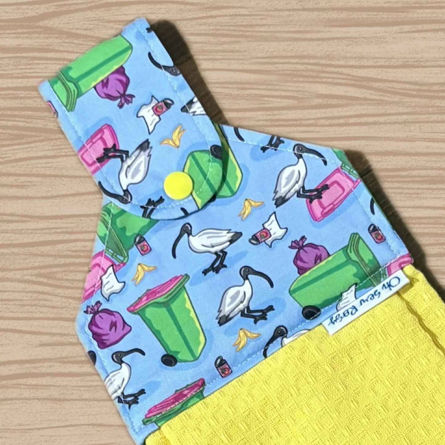 OH SEW ROSY: Hanging Towels - Bin Chickens - yellow towel (Laura Wayne print)
