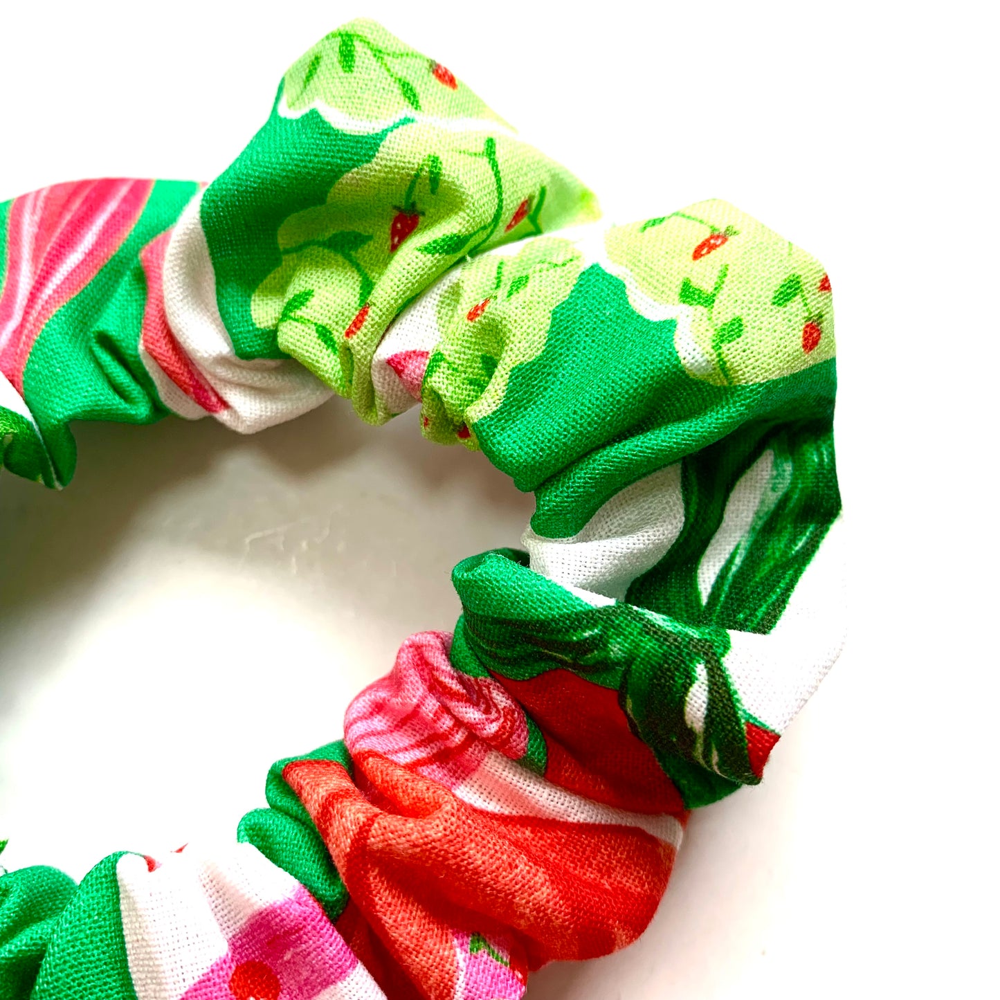 MUMMA WHOOPEE - Regular “Ribbons & Bows” CHRISTMAS SCRUNCHIES