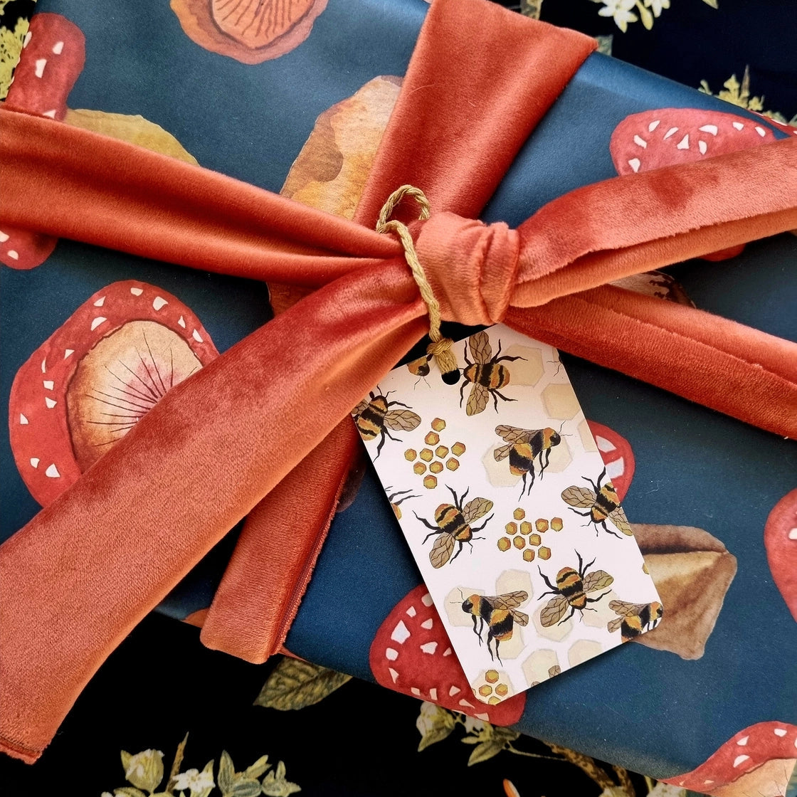 BOSA ART CO - "HONEY BEES"- Gift Tag