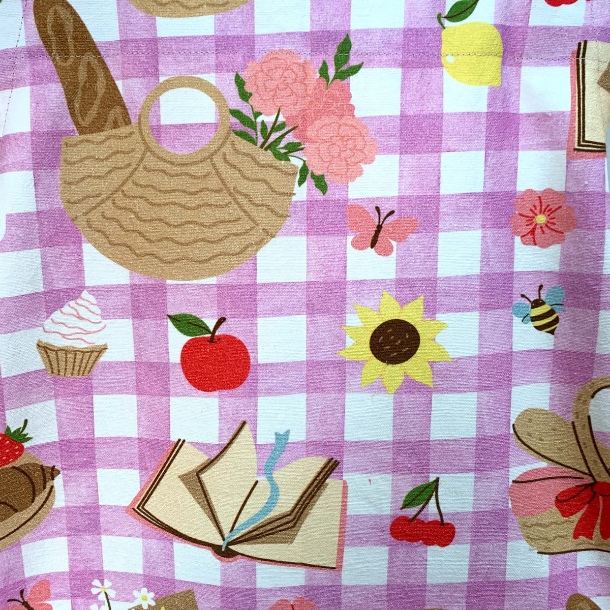 MUMMA WHOOPEE- "Picnic Platter" APRON