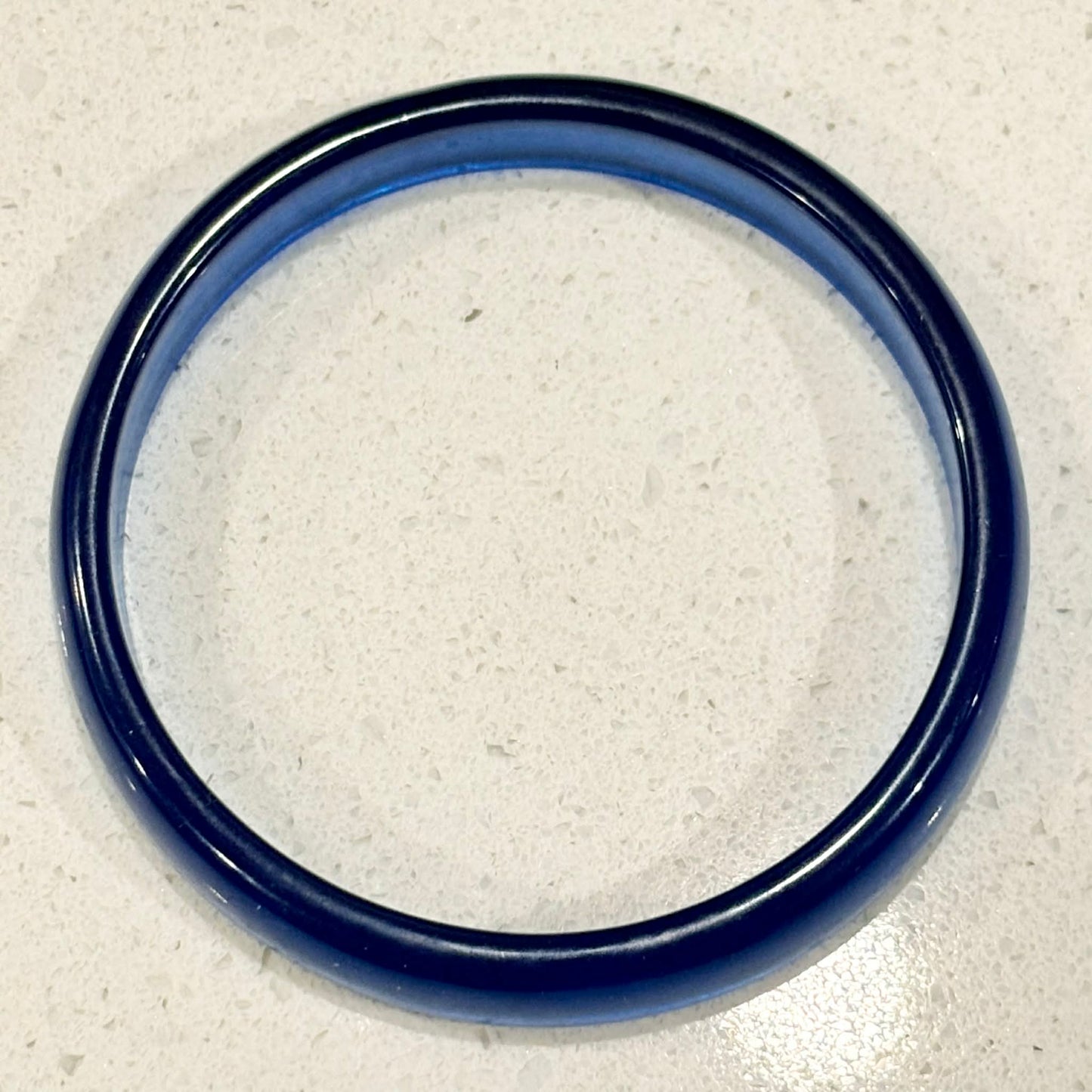 RAY BY DESIGN - Resin Bangle Blue Round