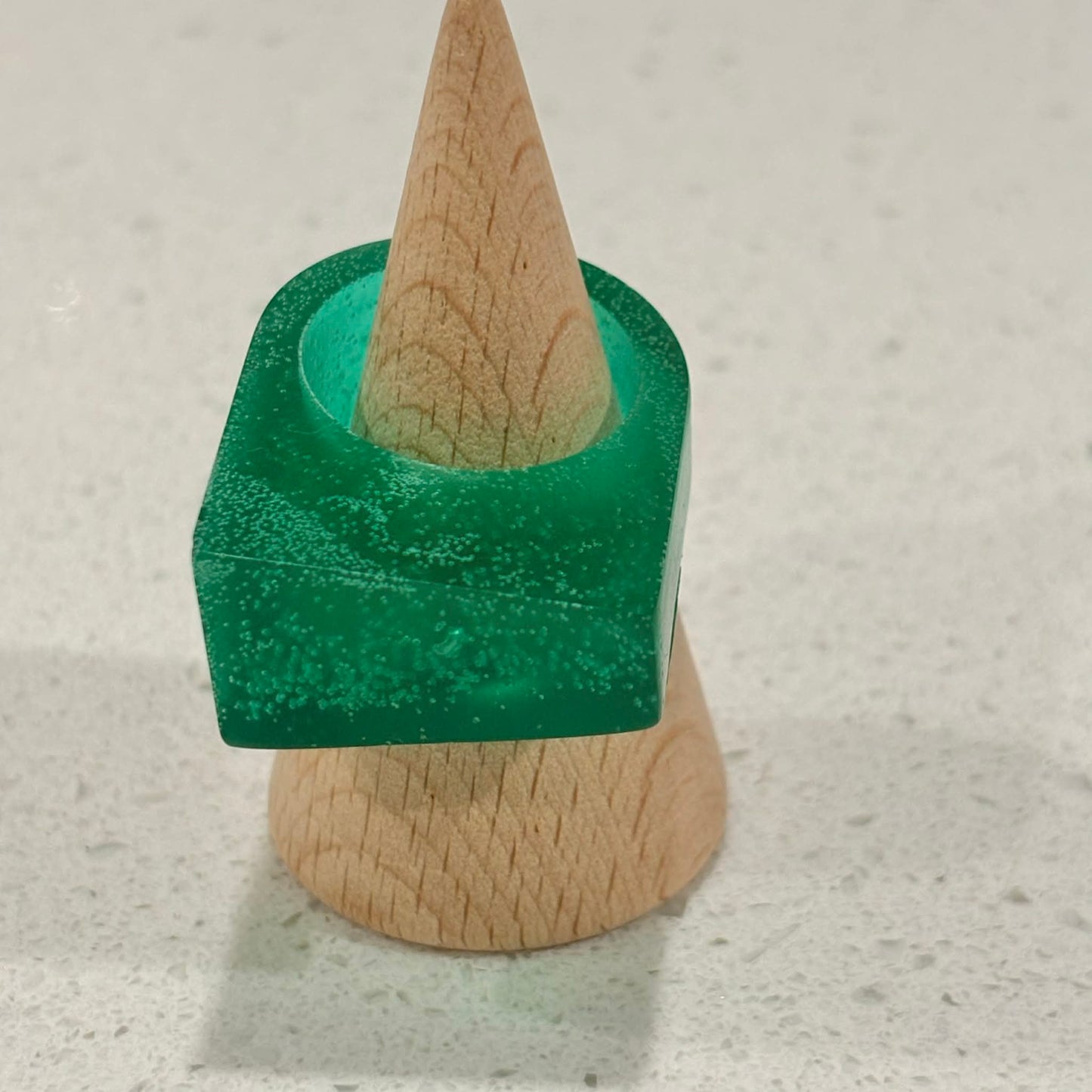 RAY BY DESIGN - Resin Ring Green