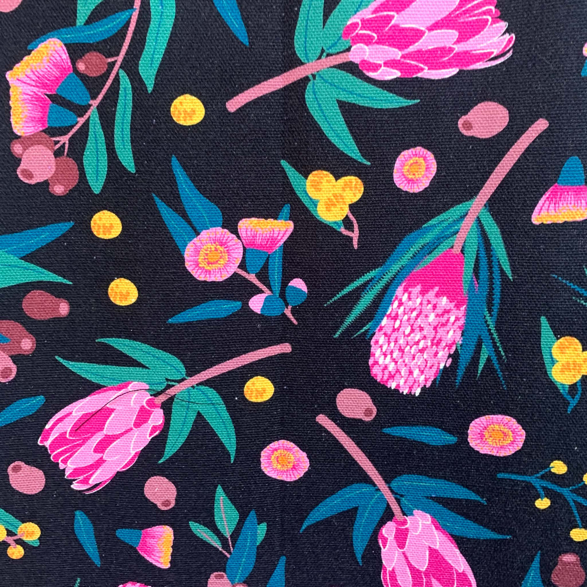 MUMMA WHOOPEE - "BUSH BLOSSOMS" Apron