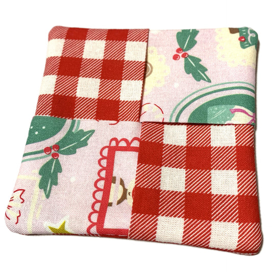 MUMMA WHOOPEE- SINGLE CHRISTMAS WINE GLASS SLIPPER/COASTERS- Cameo Christmas & Gingham