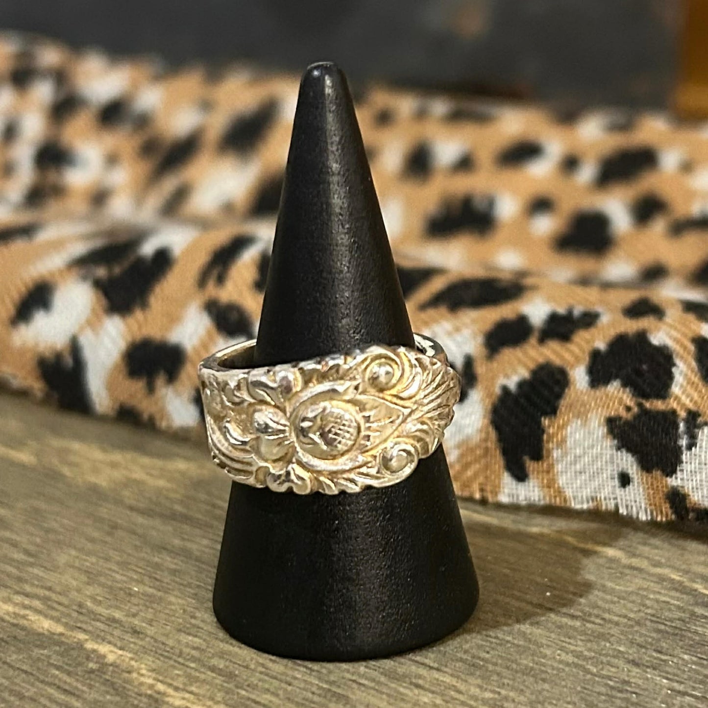 MOLLY MADE - Stunning 1950s Silver Spoon Handle Ring