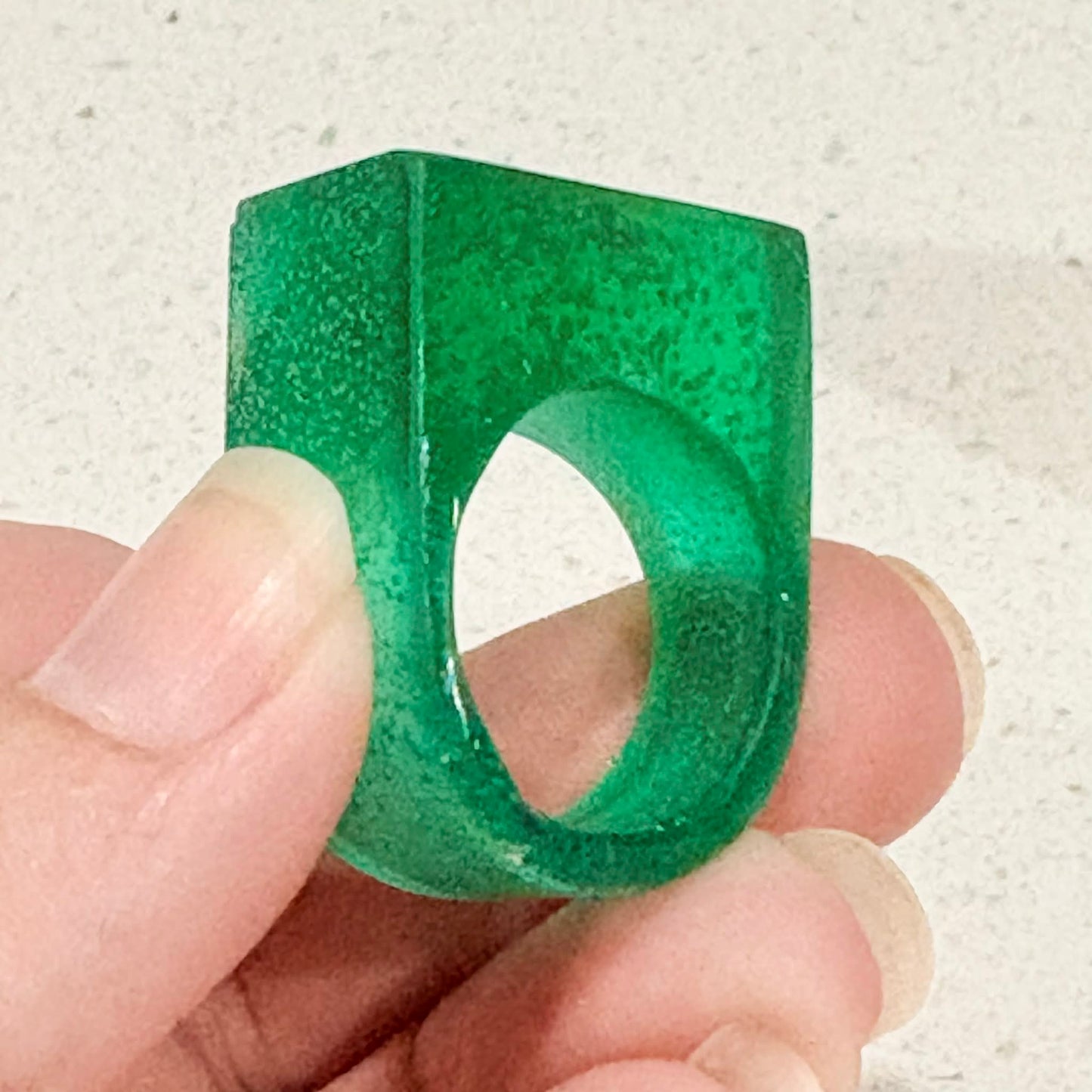 RAY BY DESIGN - Resin Ring Green